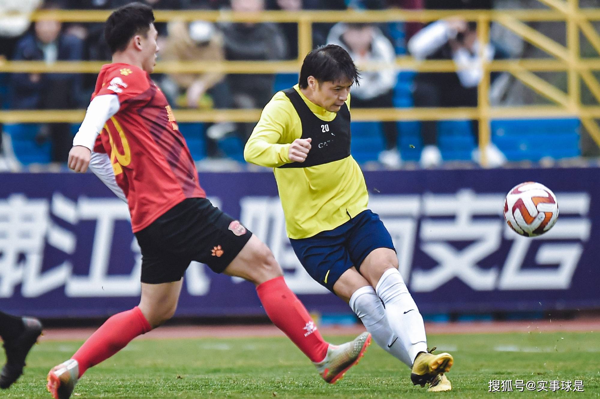 体育竞猜-加时末段体能课后，莱比锡复出首秀备战中超，话题不断，训练强度明显提升(美国制裁中兴事件始末)